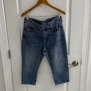 St. John's Bay Light Blue Capri Jeans